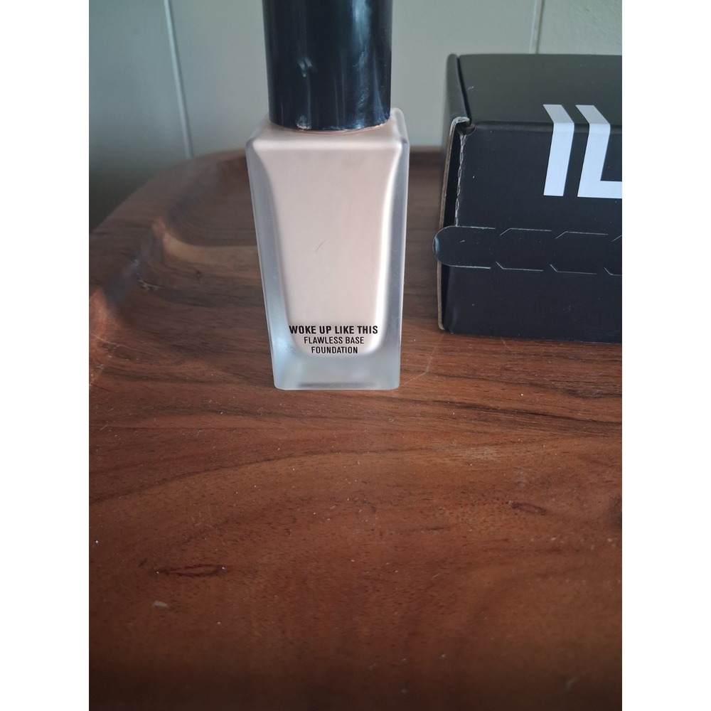 IL MAKIAGE Foundation Makeup Set Box Shade 35 Woke Up Like This Foundation Kit - Picture 3 of 3